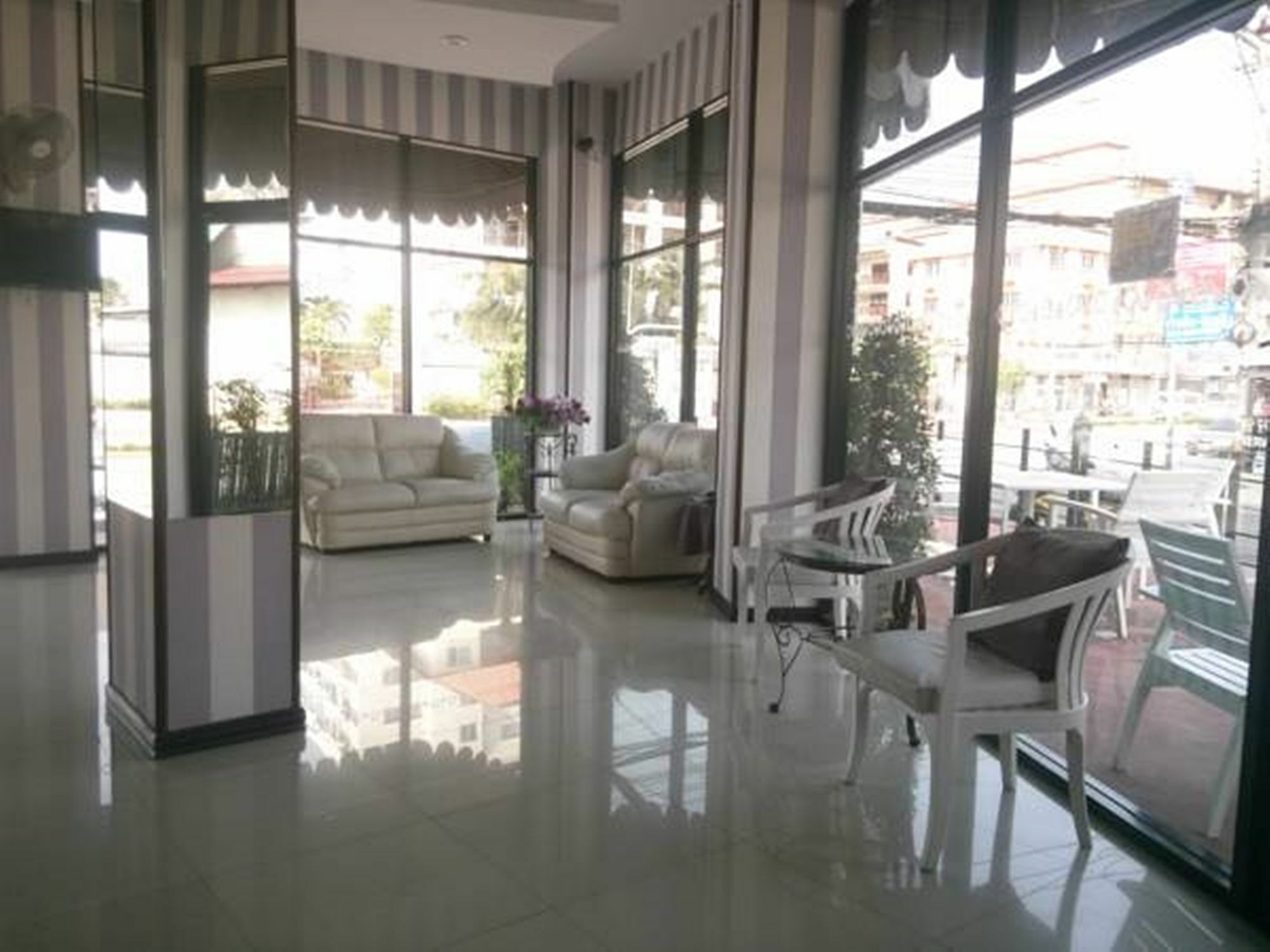 Grand Residence Jomtien Εξωτερικό φωτογραφία